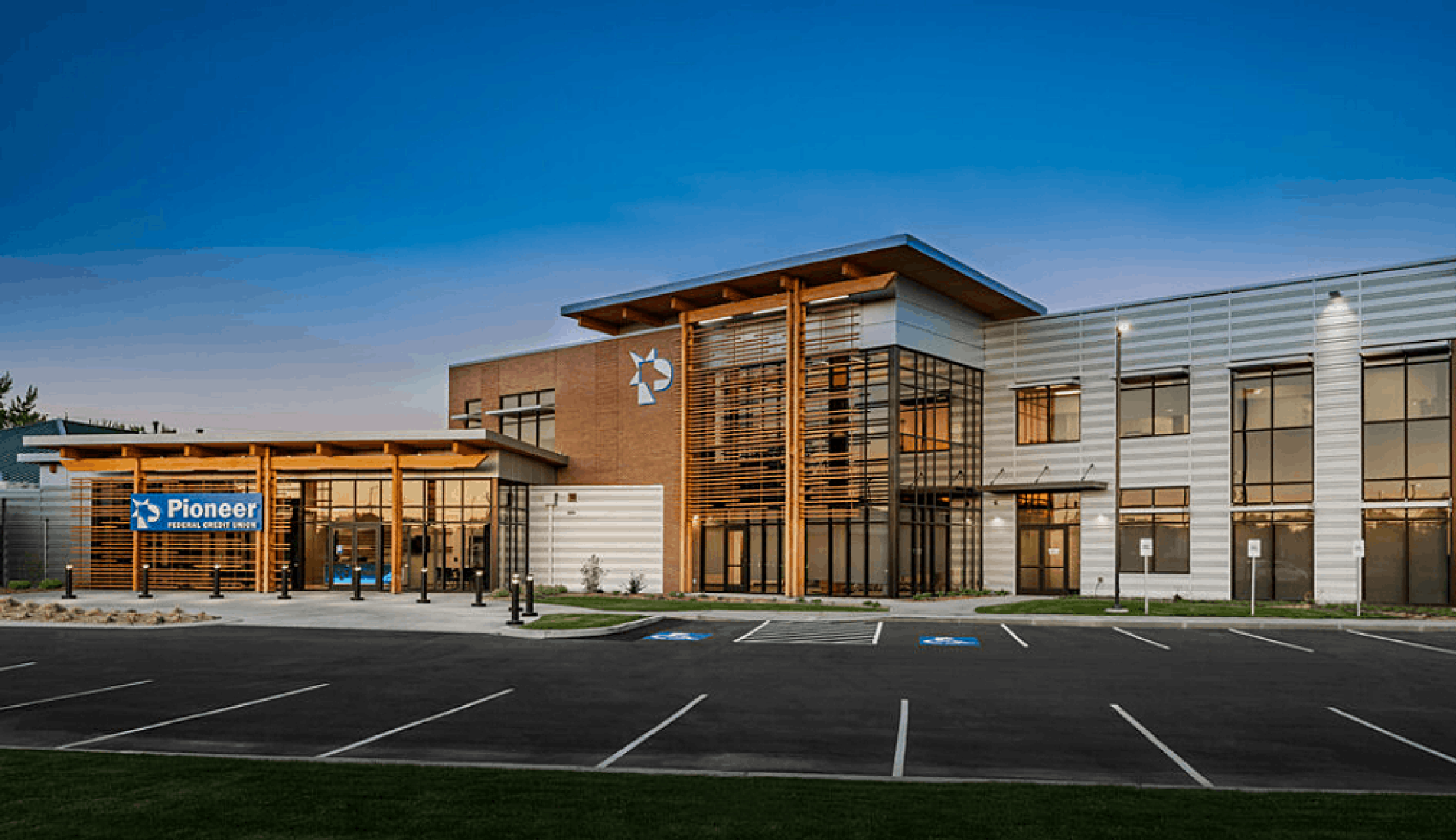 Pioneer Federal Credit Union - building - compressed